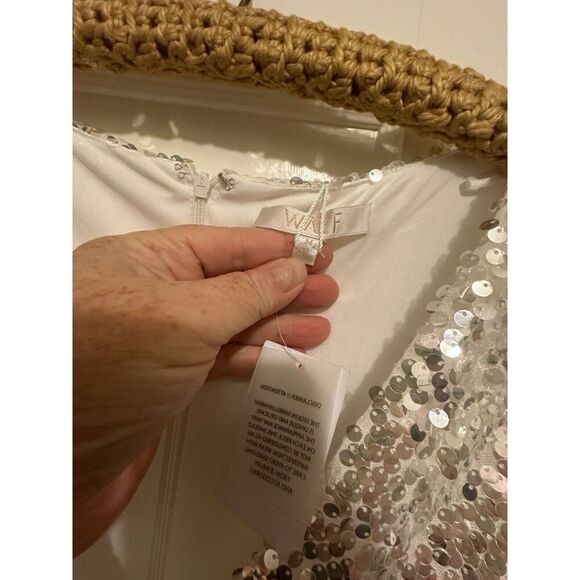 WAYF Sequined Silver Dress Sz M Mini Long Sleeve New! - Picture 2 of 6